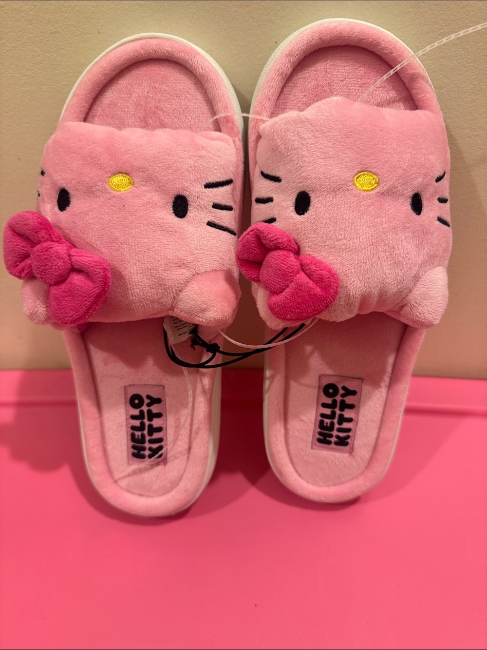Hello Kitty Pink Plush Slide Slippers with Red Bow Accent size medium 7/8